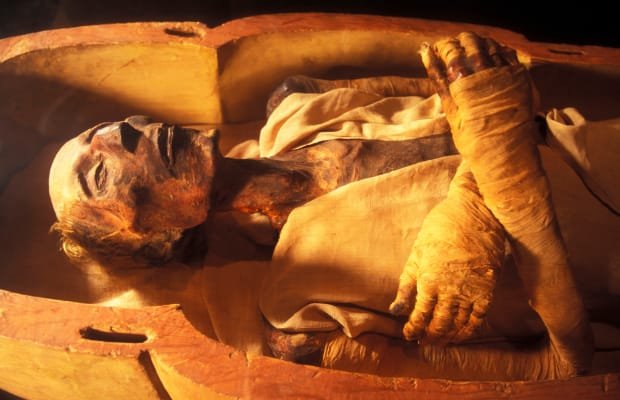 history-lists-5-great-mummy-discoveries-ramesses-ii-2