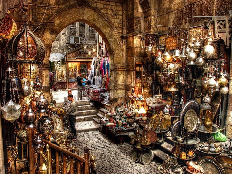 Khan El Khalili Bazaar is Cairo’s most famous market, offering traditional crafts, souvenirs, and local culture.